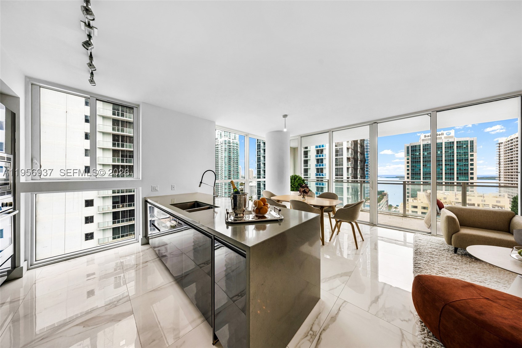 Miami photo 1