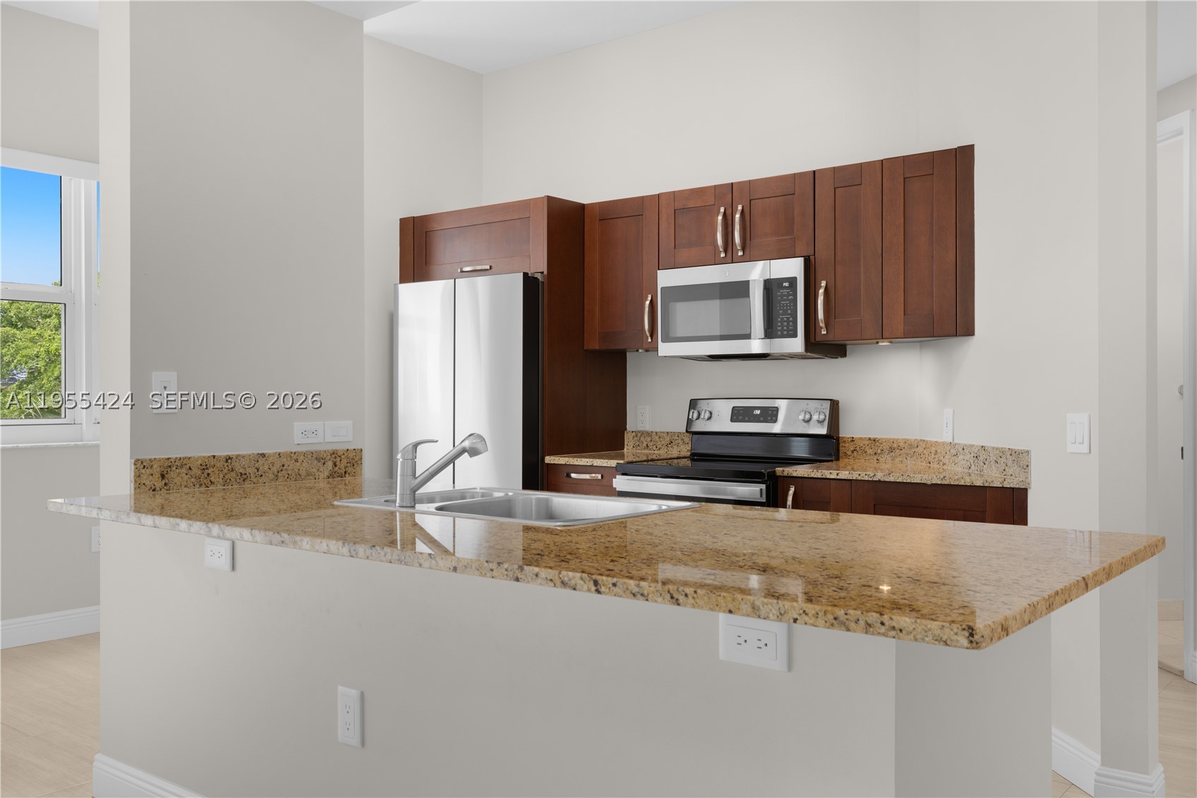 Aventura photo 1