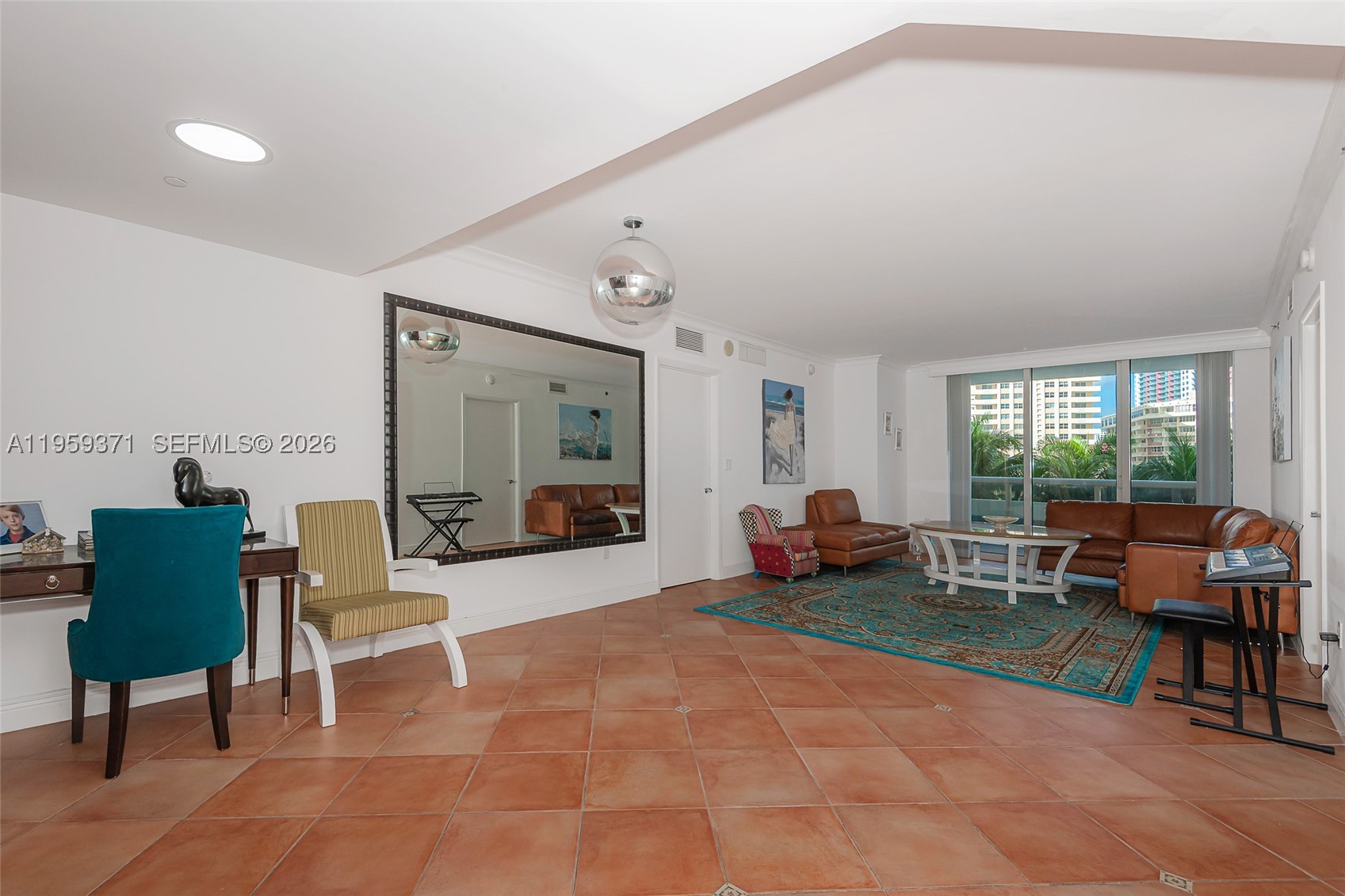 Hallandale Beach photo 1