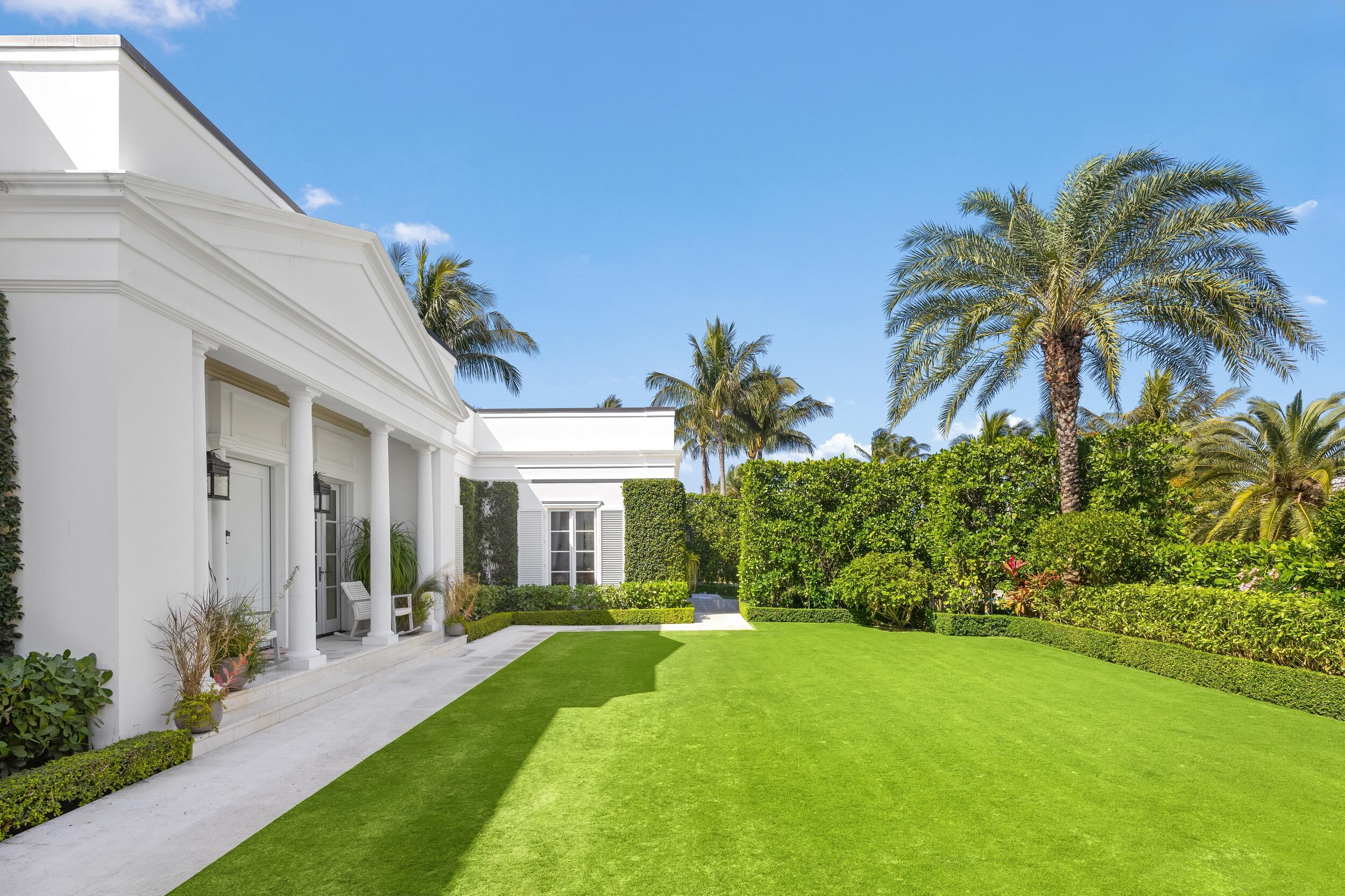 Palm Beach photo 3