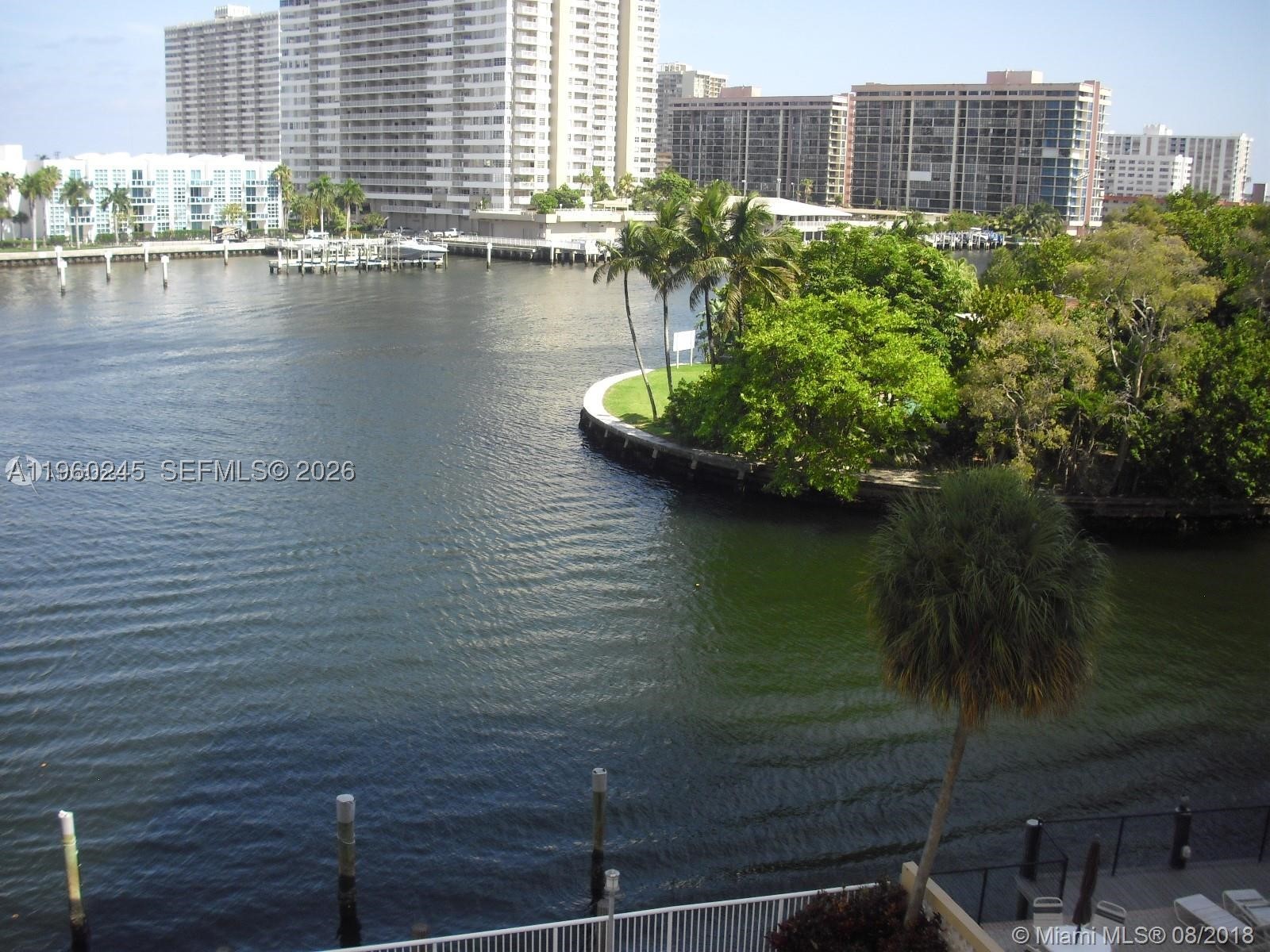 Hallandale Beach photo 1