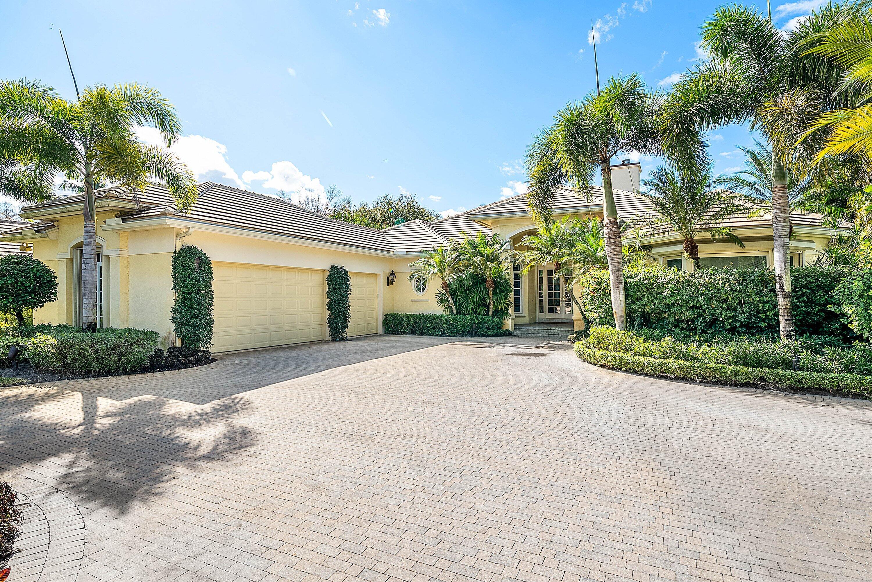 Palm Beach Gardens photo 1