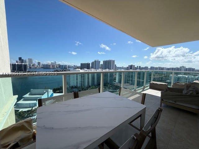 Aventura photo 2