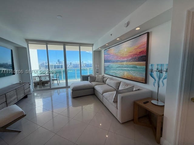 Aventura photo 4