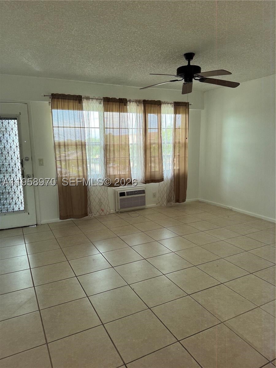 Pembroke Pines photo 4