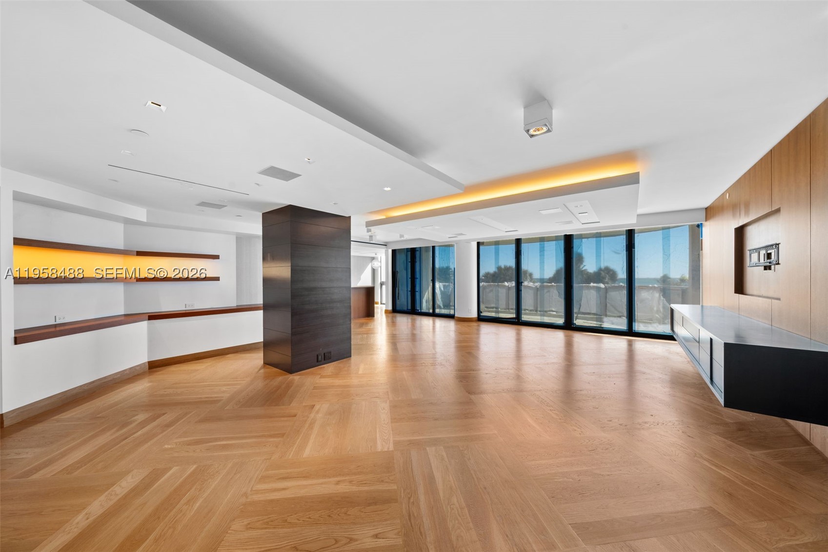 Bal Harbour photo 3