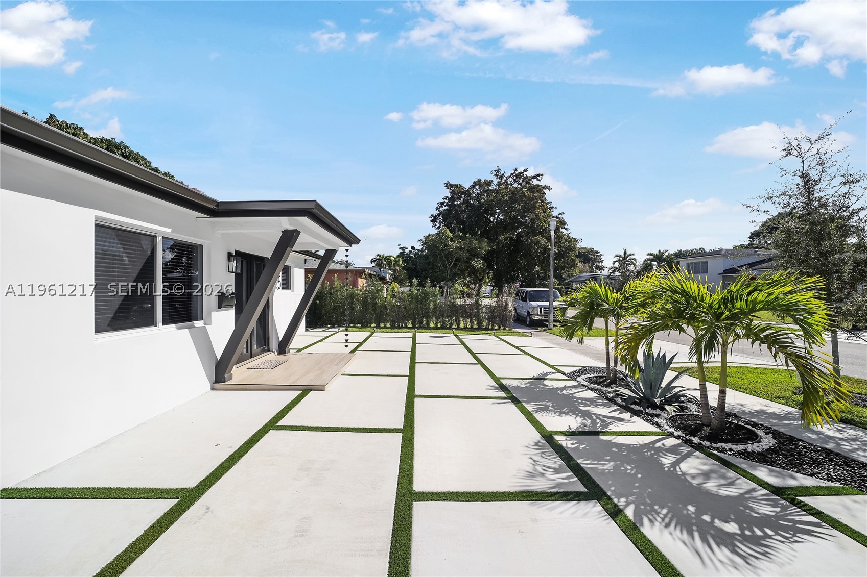 North Miami photo 5