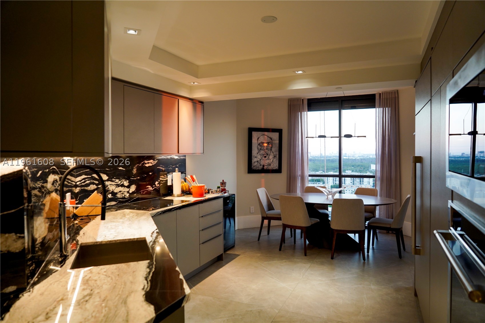 Aventura photo 1