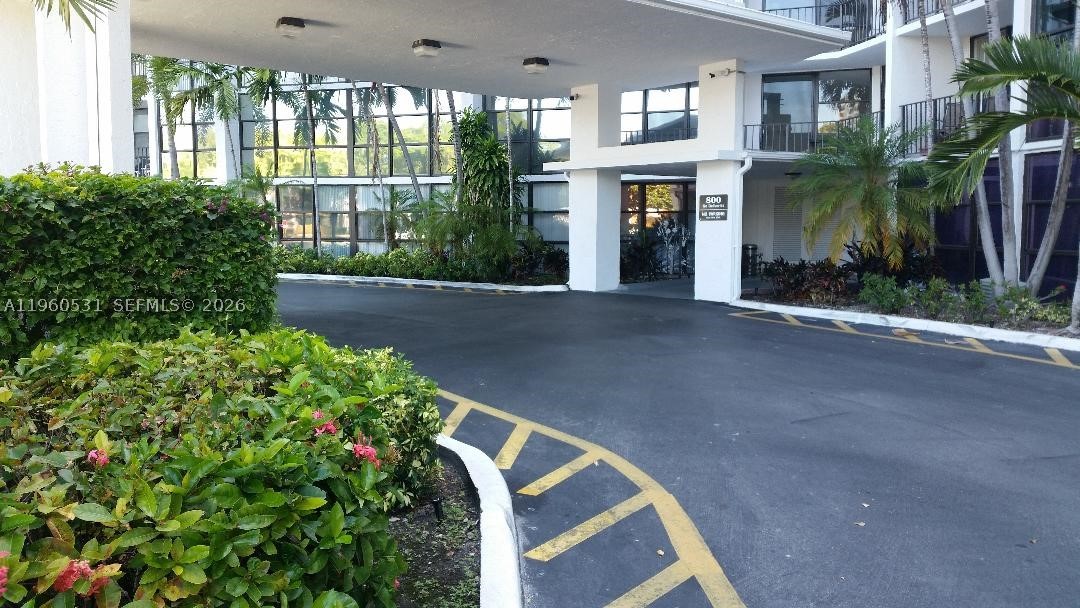 Hallandale Beach photo 1