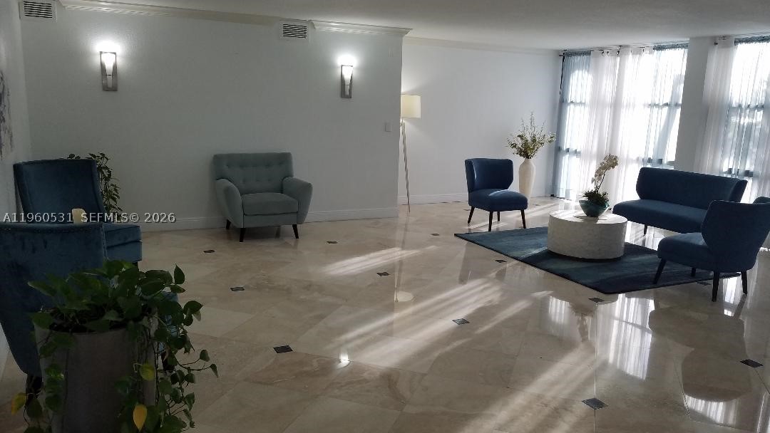 Hallandale Beach photo 4