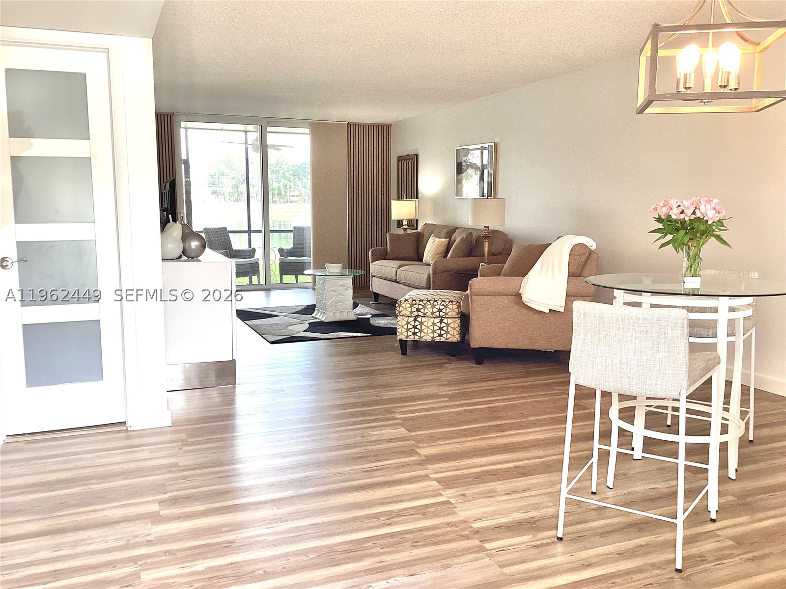Pembroke Pines photo 1