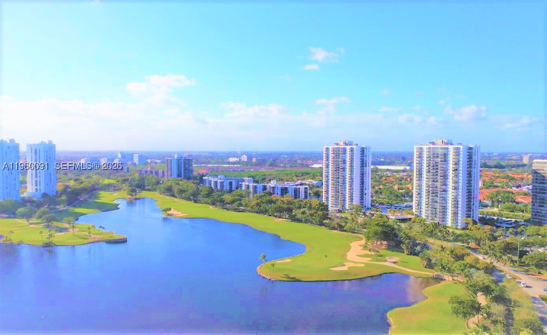 Aventura photo 1