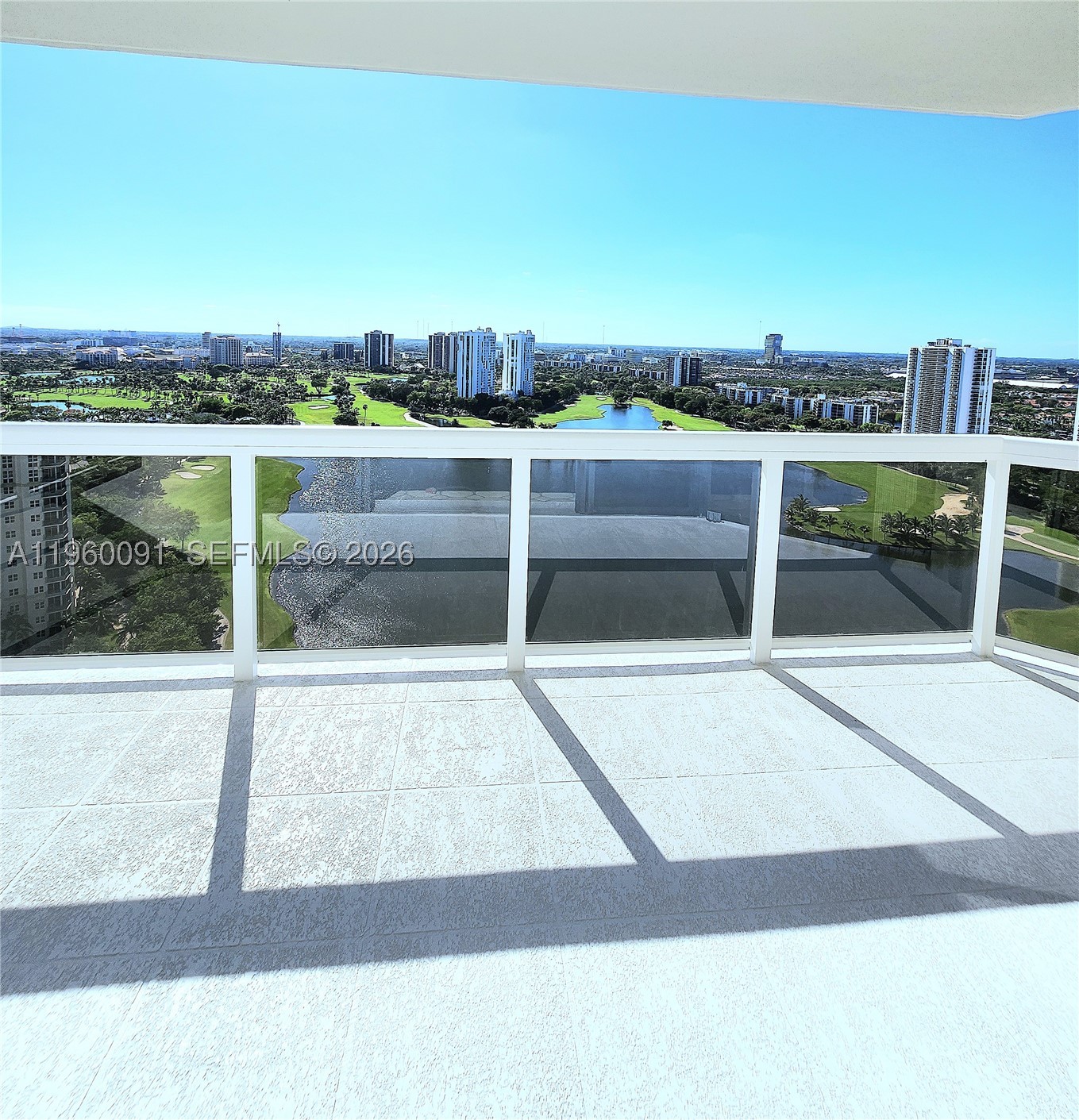 Aventura photo 2
