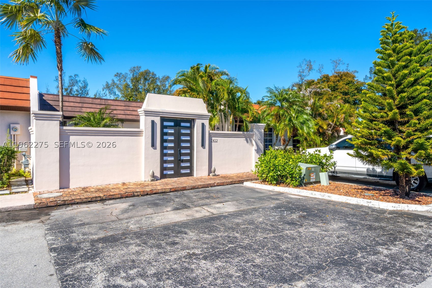 Miami Lakes photo 4