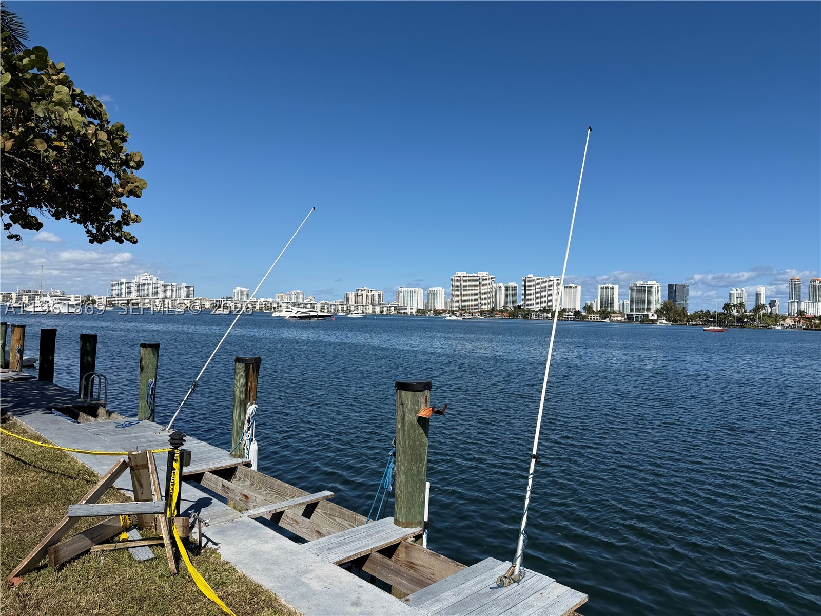 North Miami Beach photo 2