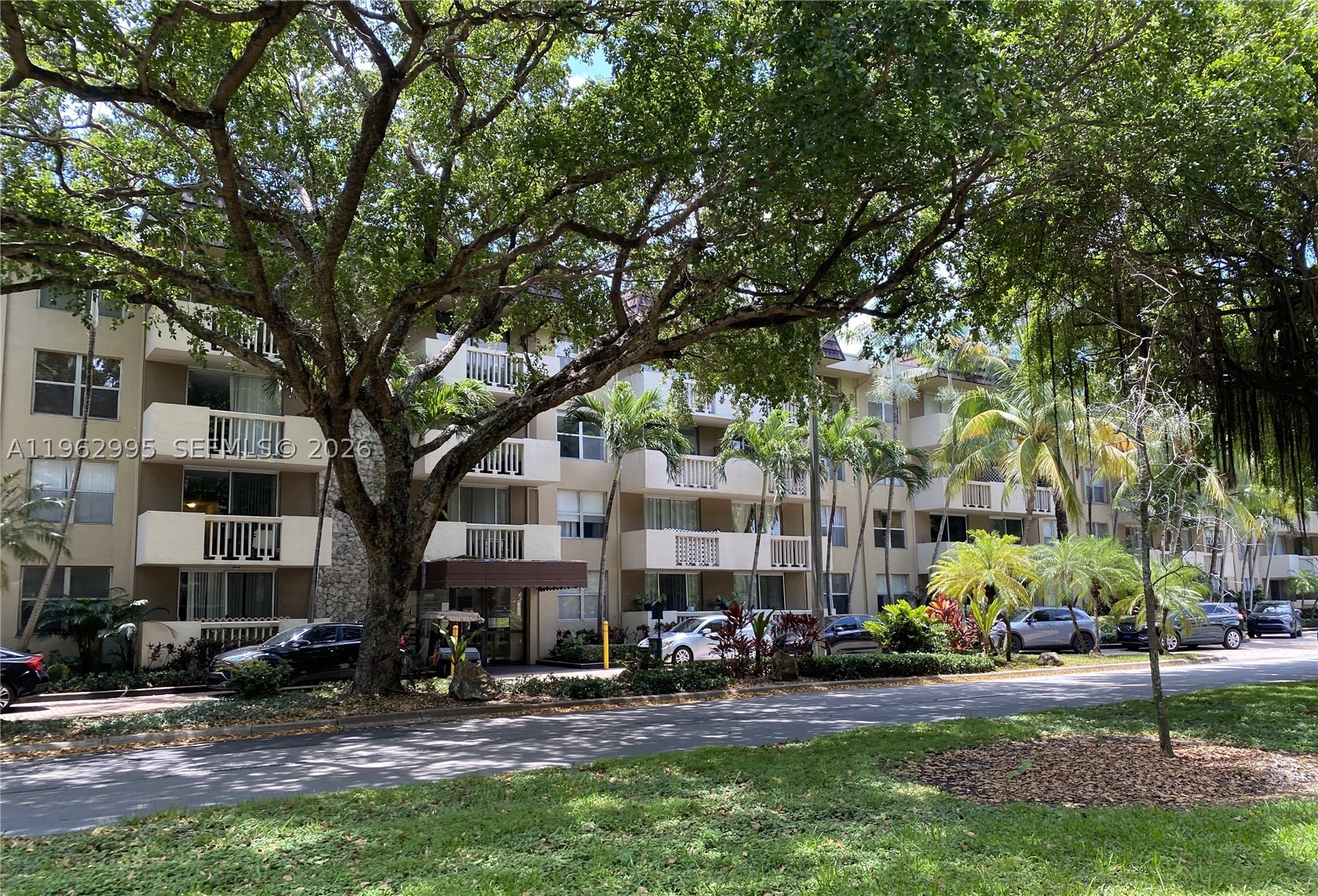 North Miami photo 1