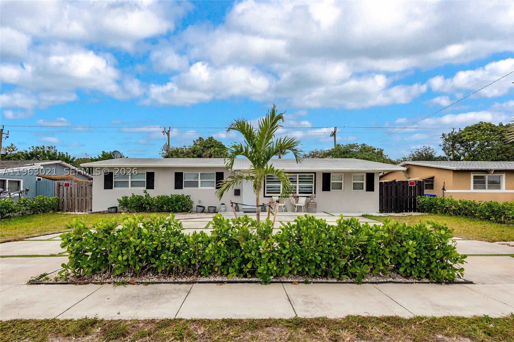 Pembroke Pines photo 1