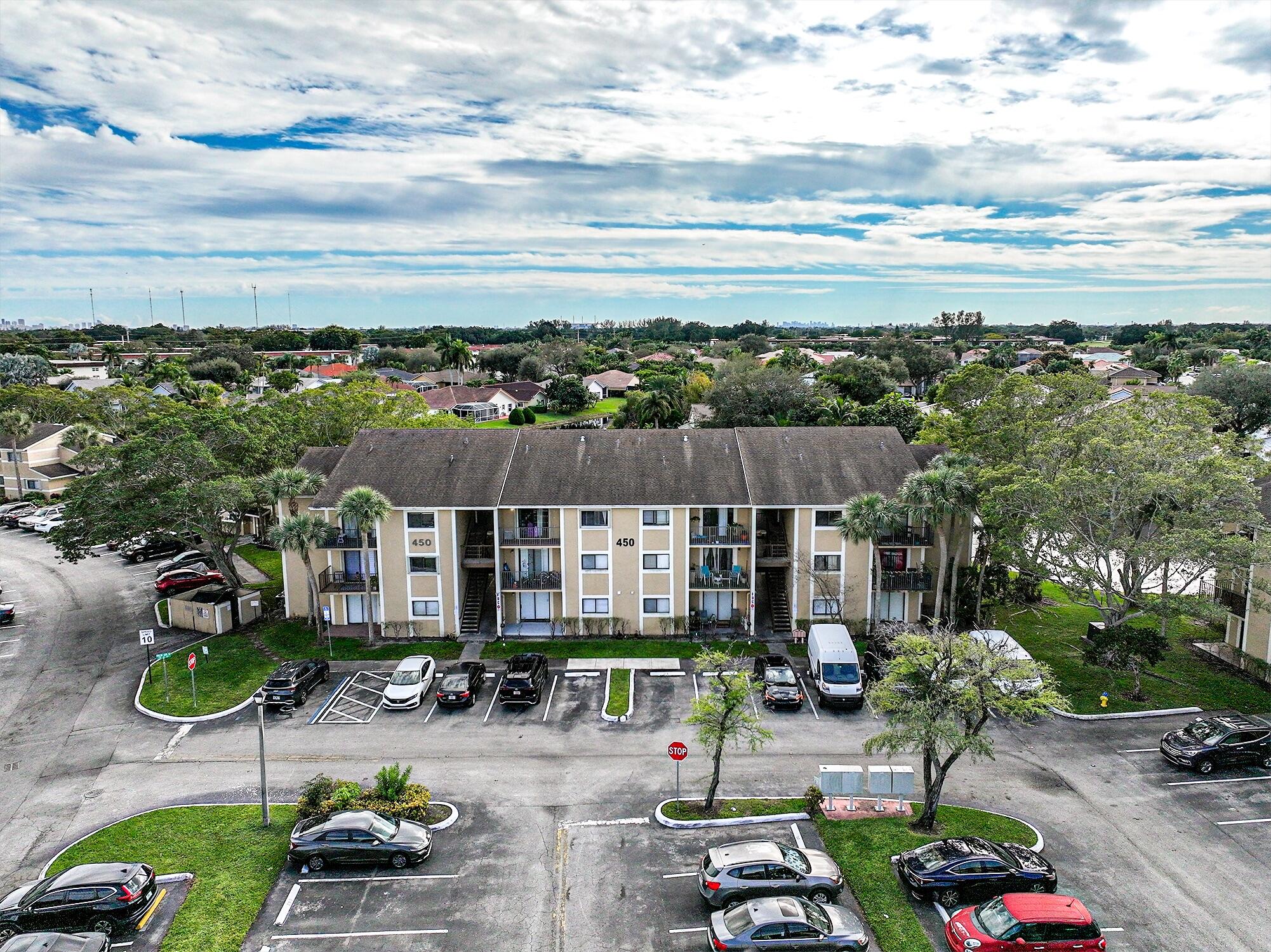 Pembroke Pines photo 1