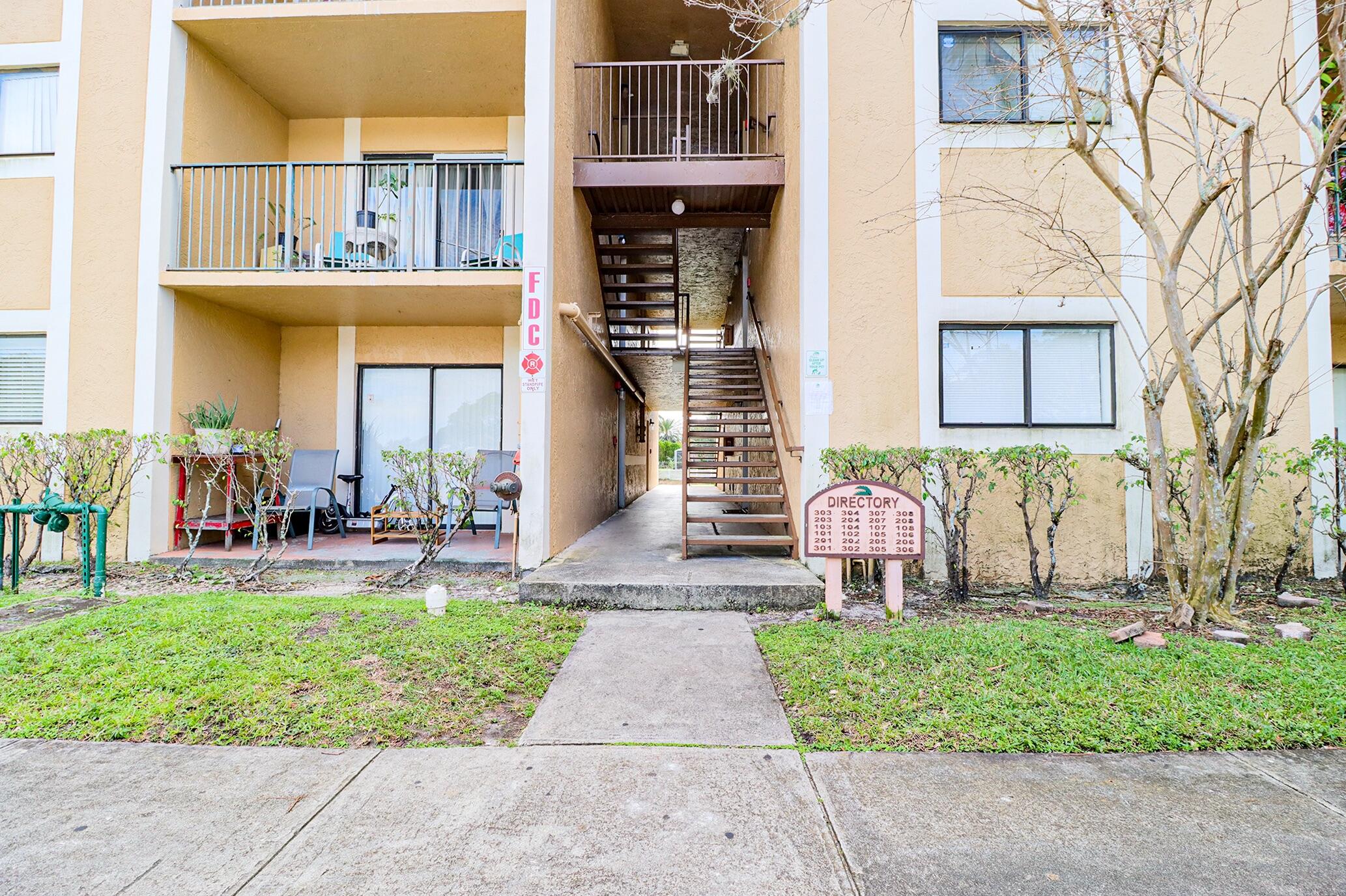 Pembroke Pines photo 3