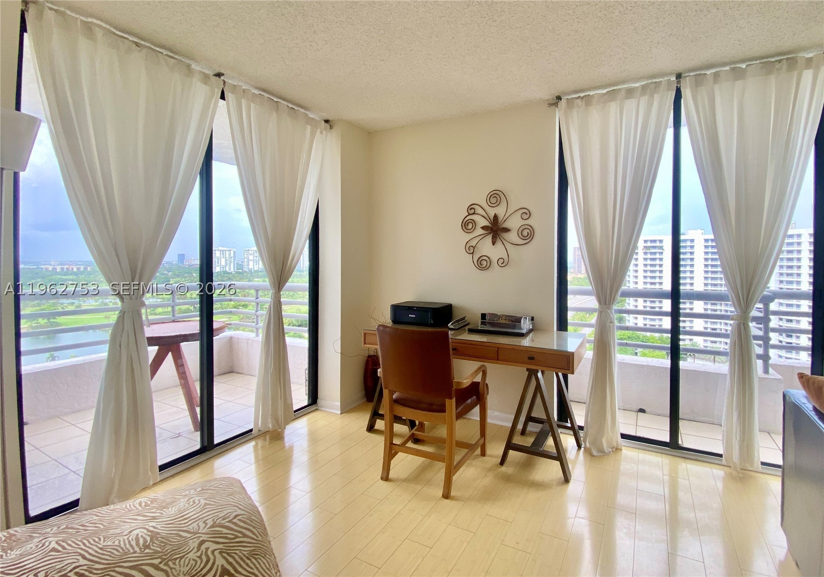 Aventura photo 4
