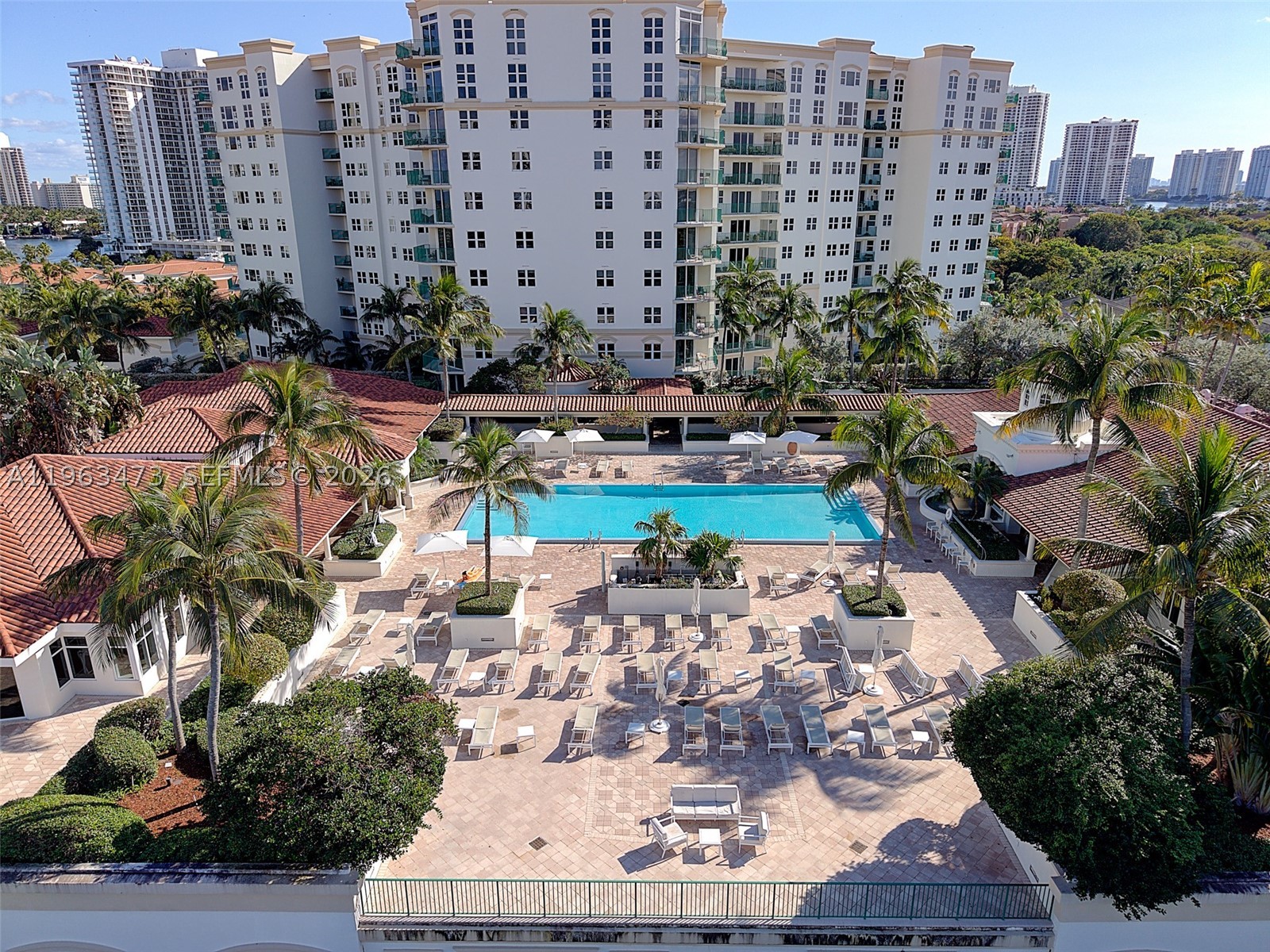 Aventura photo 3