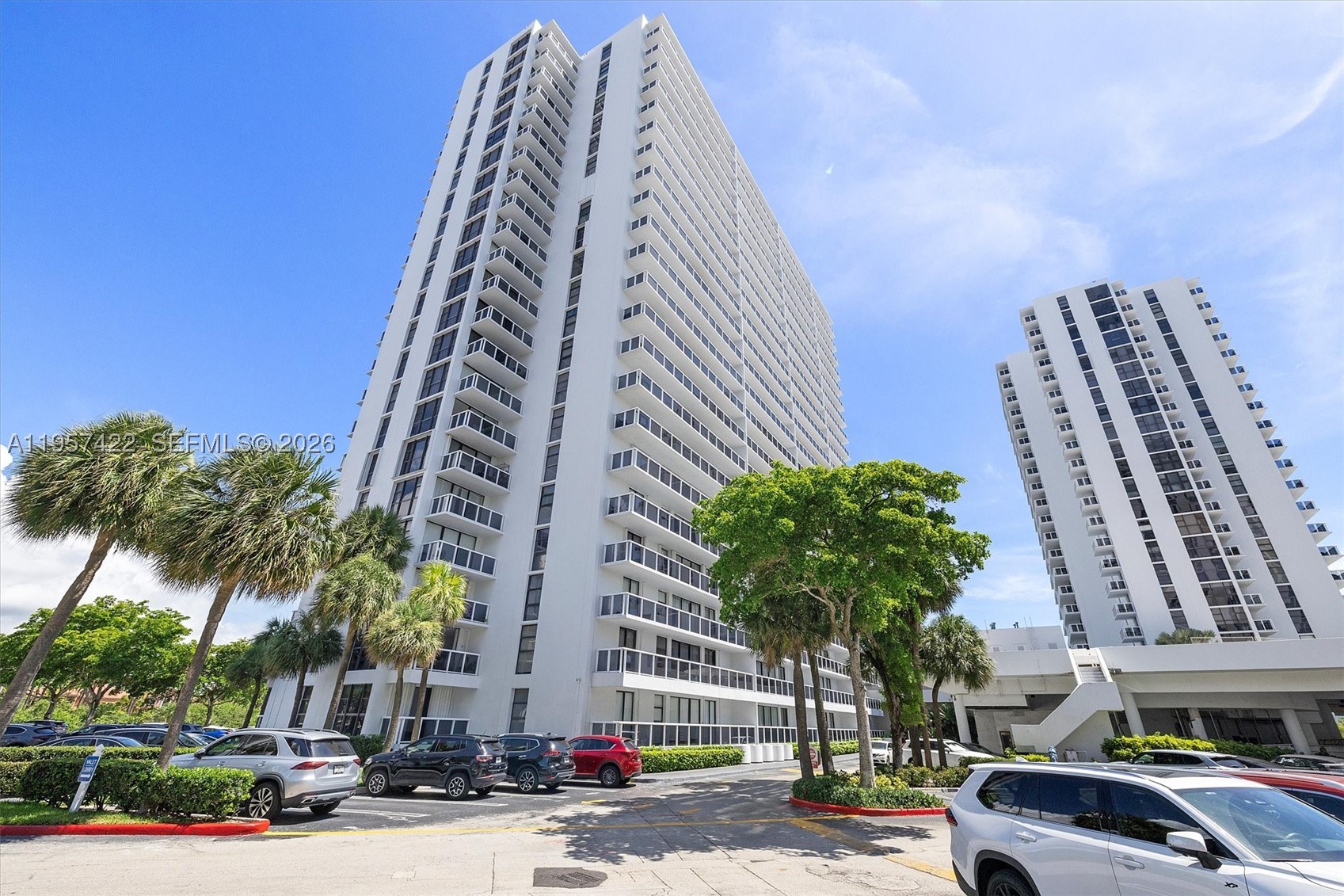 Aventura photo 1