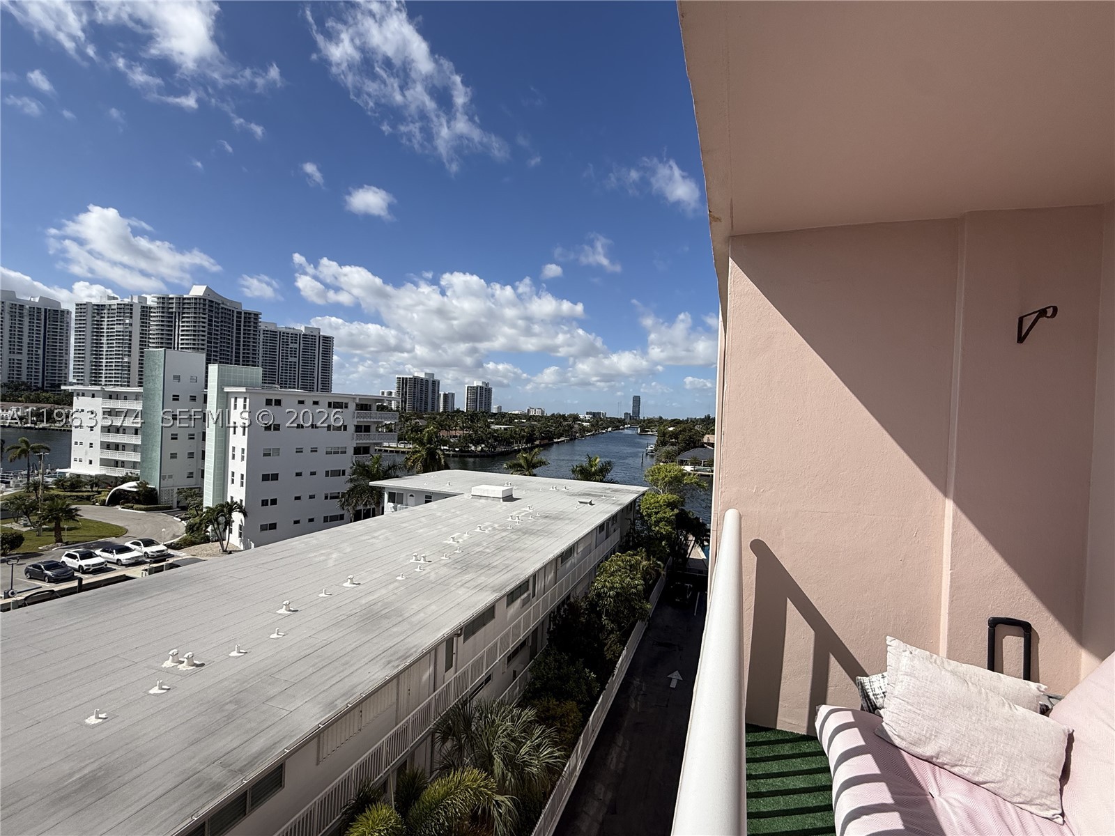 Hallandale Beach photo 1