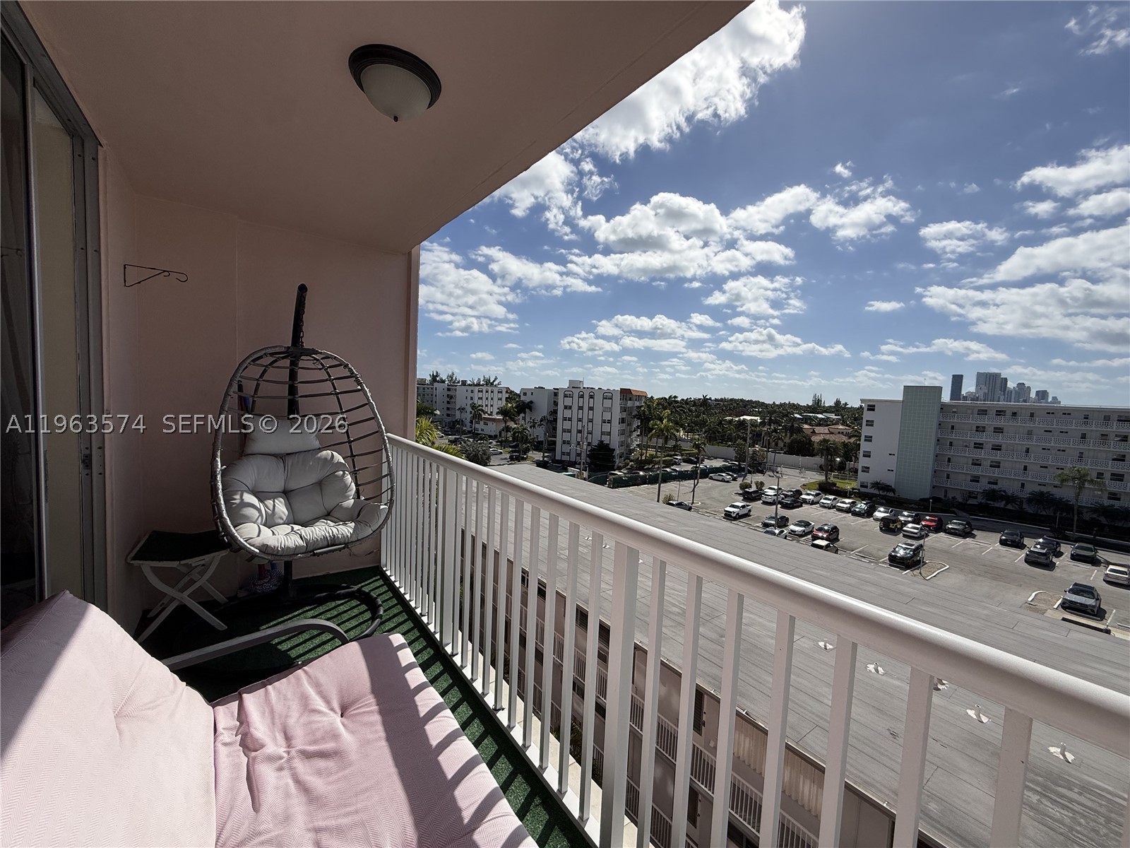Hallandale Beach photo 3