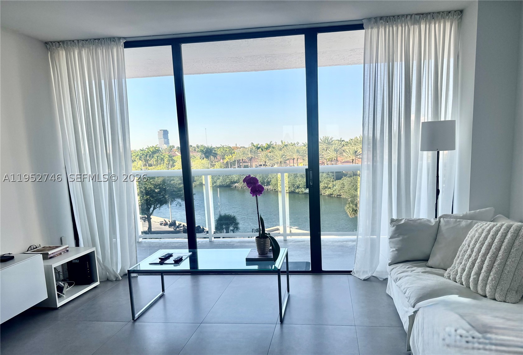 Aventura photo 1
