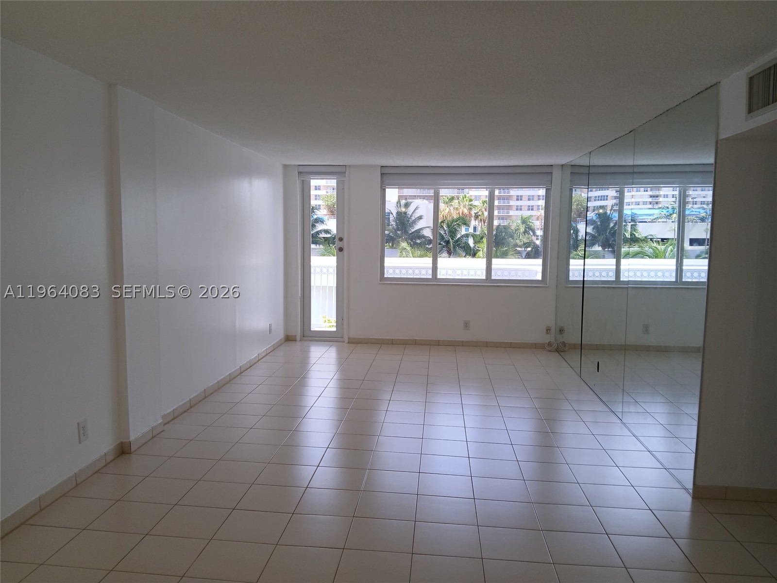 Hallandale Beach photo 4