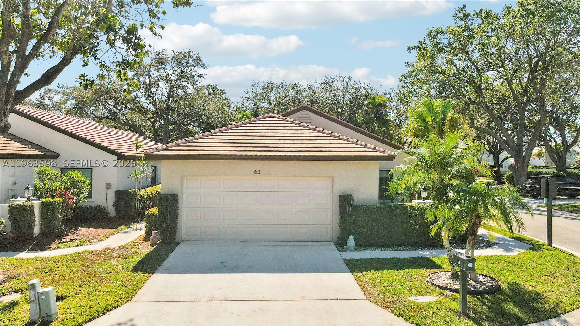 Palm Beach Gardens photo 1