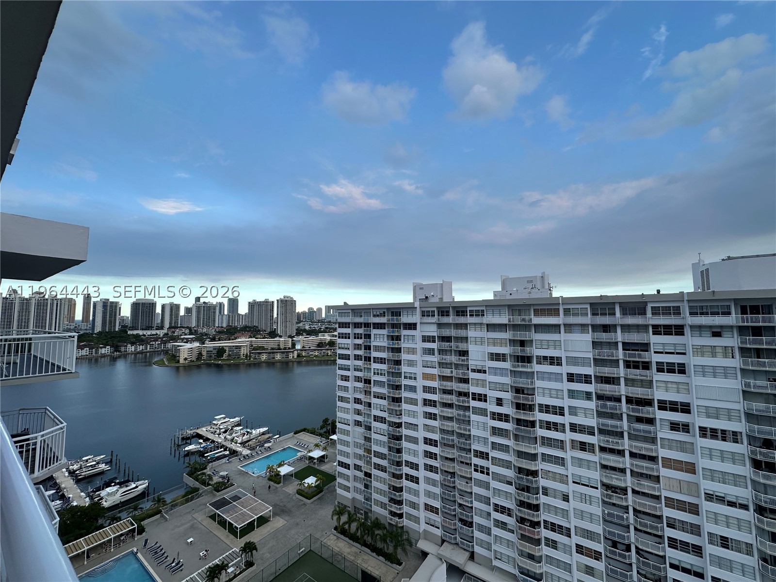 Aventura photo 1