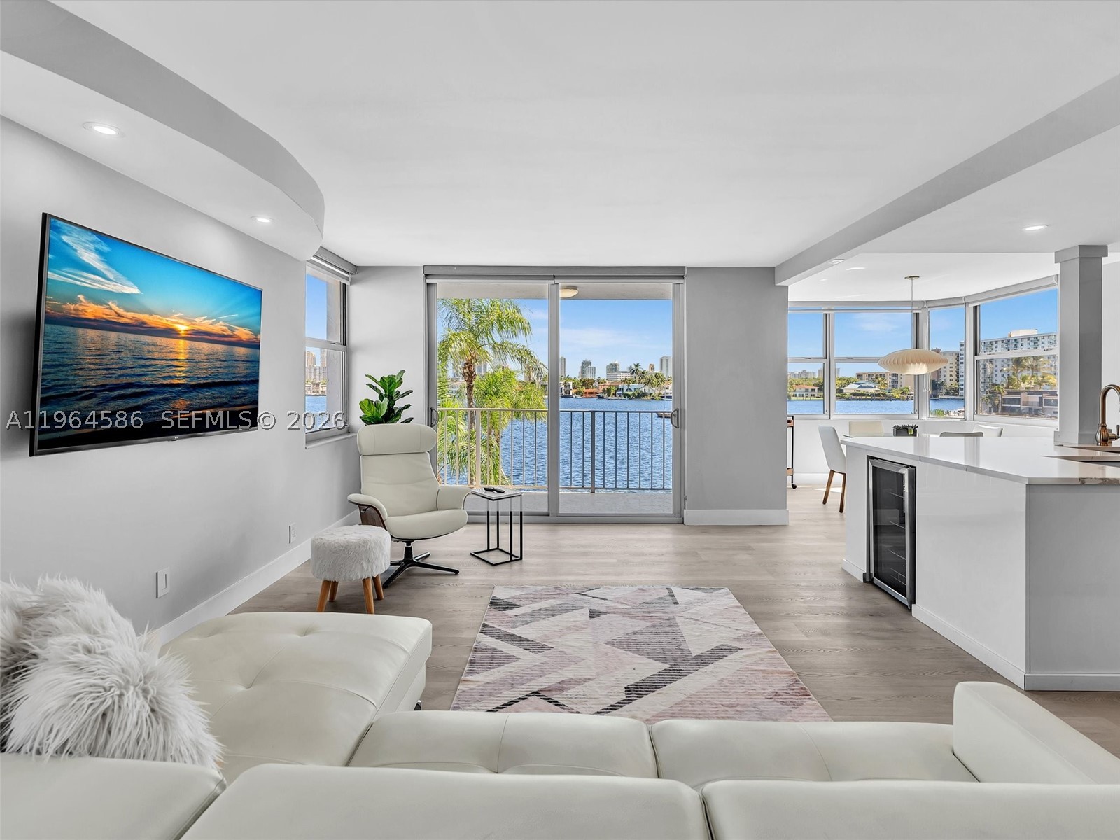 North Miami Beach photo 4