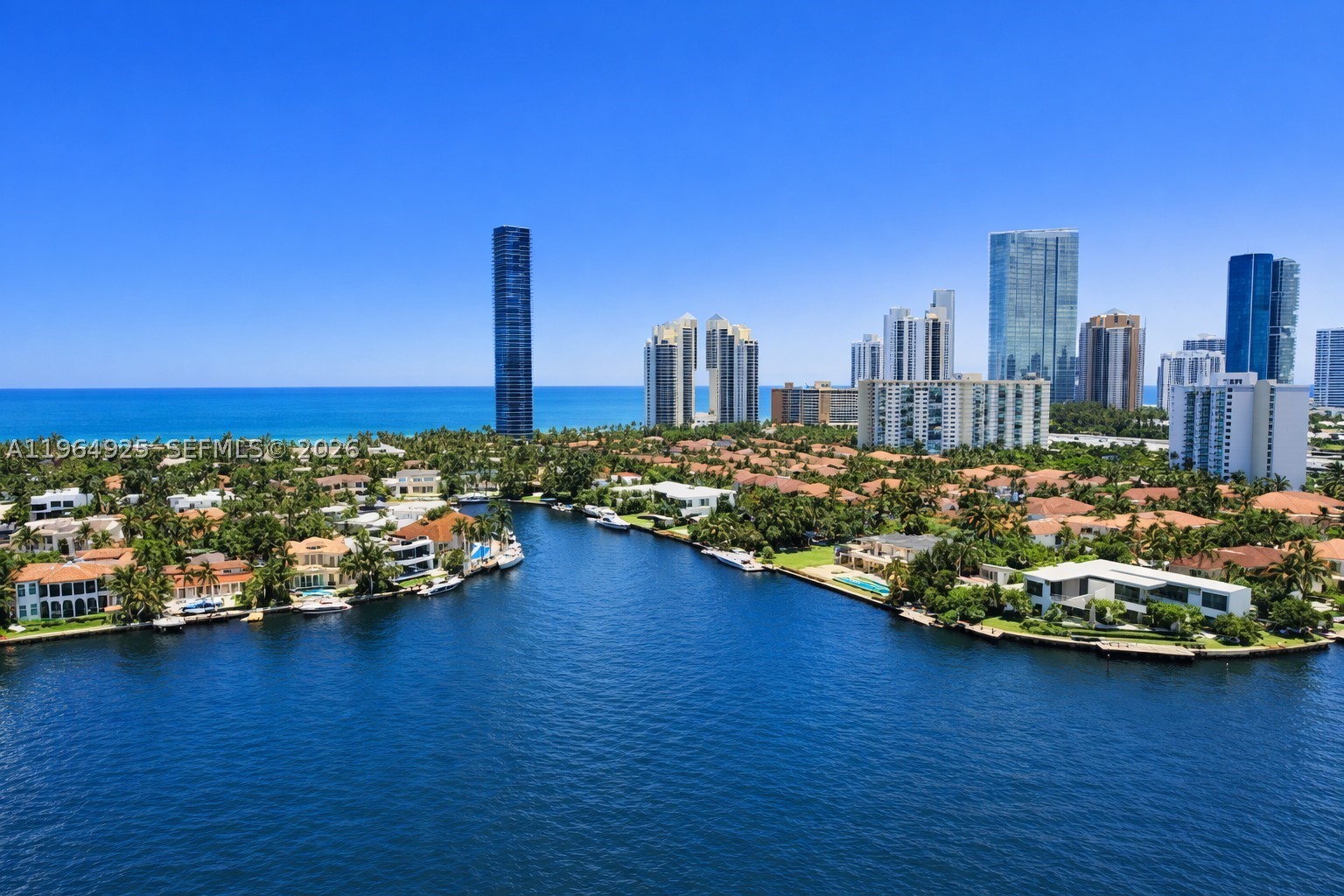 Aventura photo 3