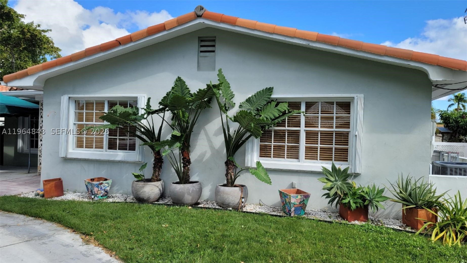 North Miami photo 2