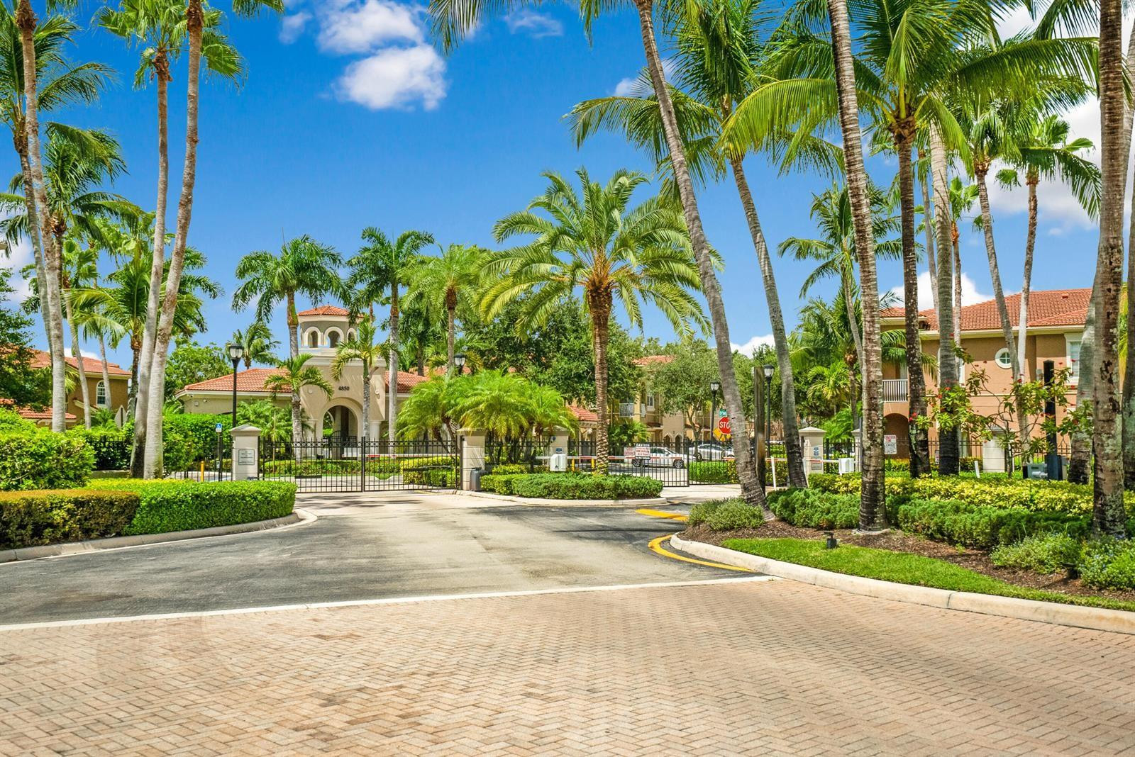Palm Beach Gardens photo 3
