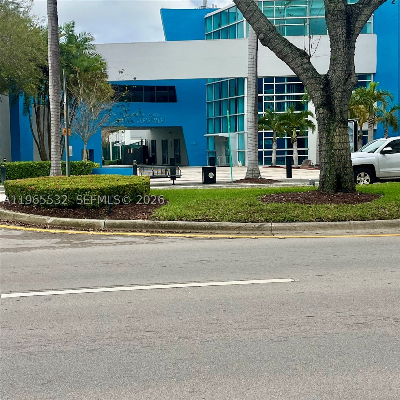 North Miami Beach photo 2