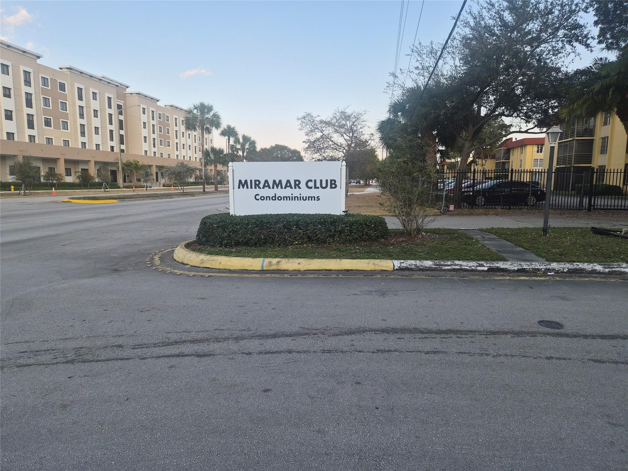 Miramar photo 1