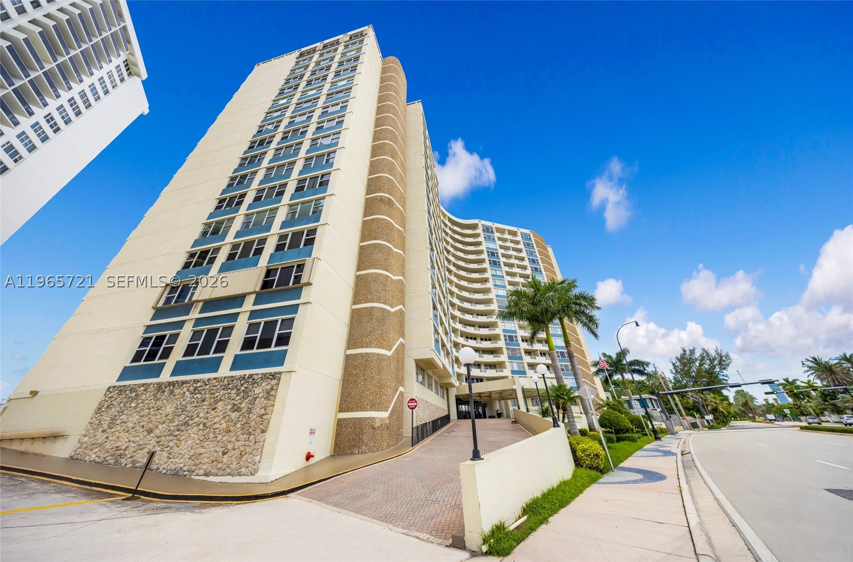 Hallandale Beach photo 1