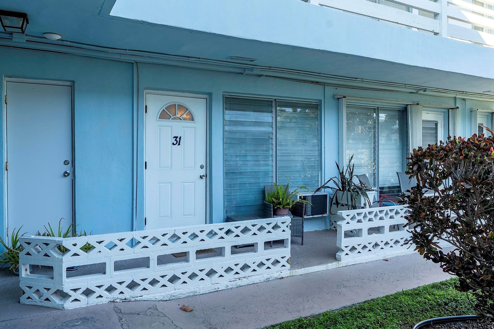 North Miami photo 1