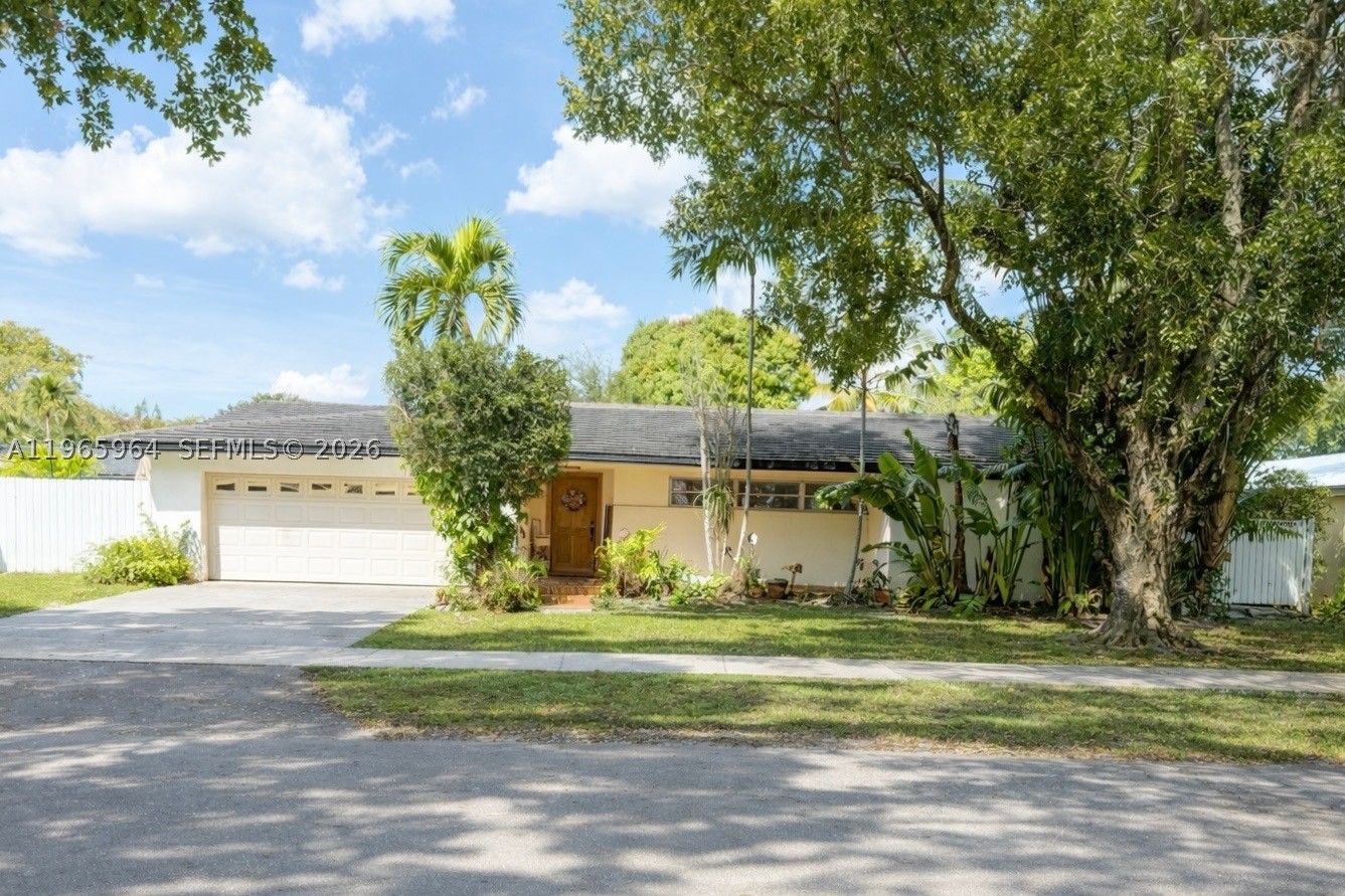 Miami Lakes photo 2