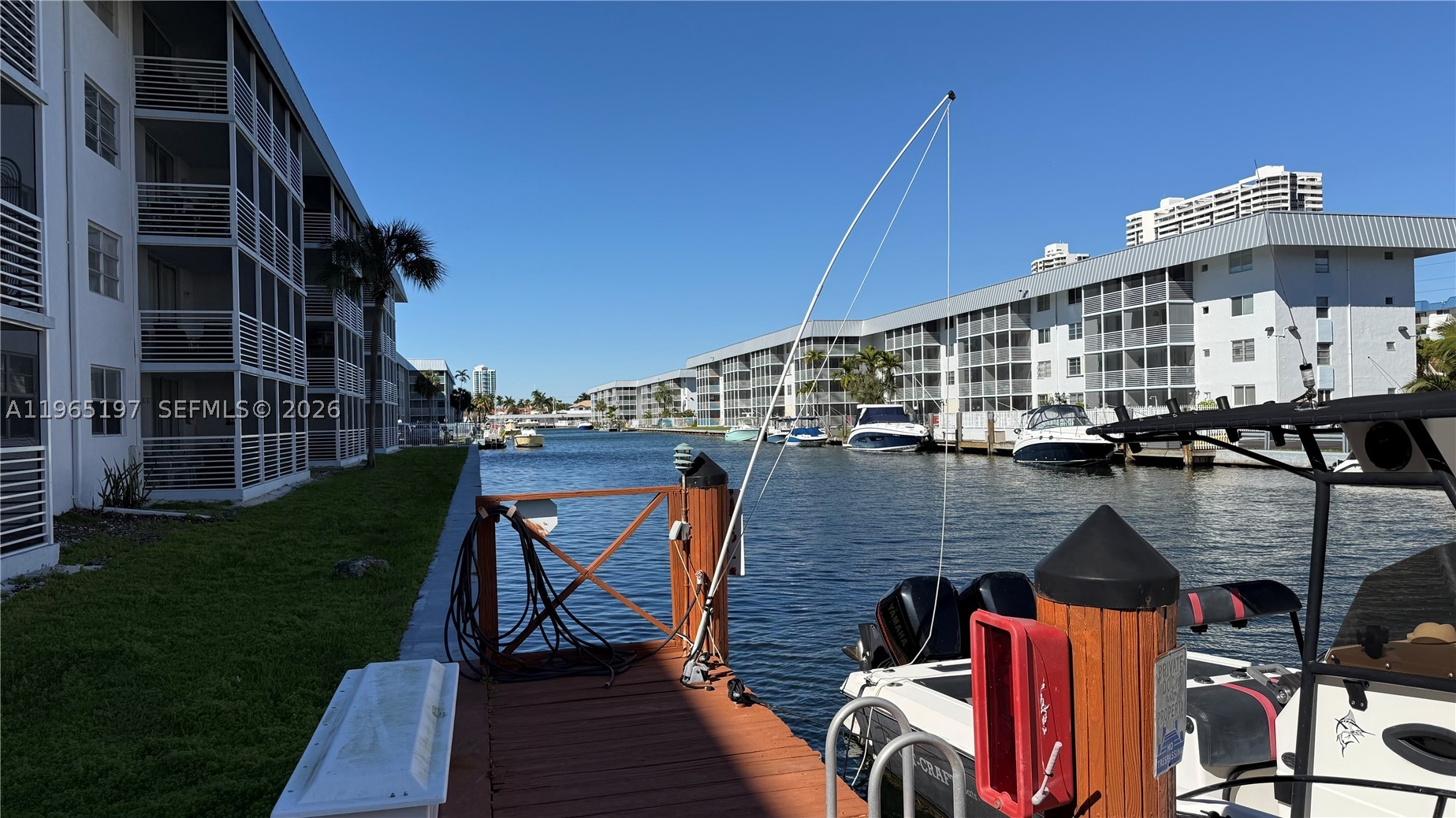 North Miami Beach photo 1