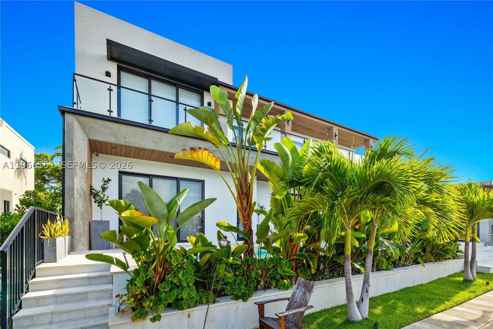North Miami photo 3