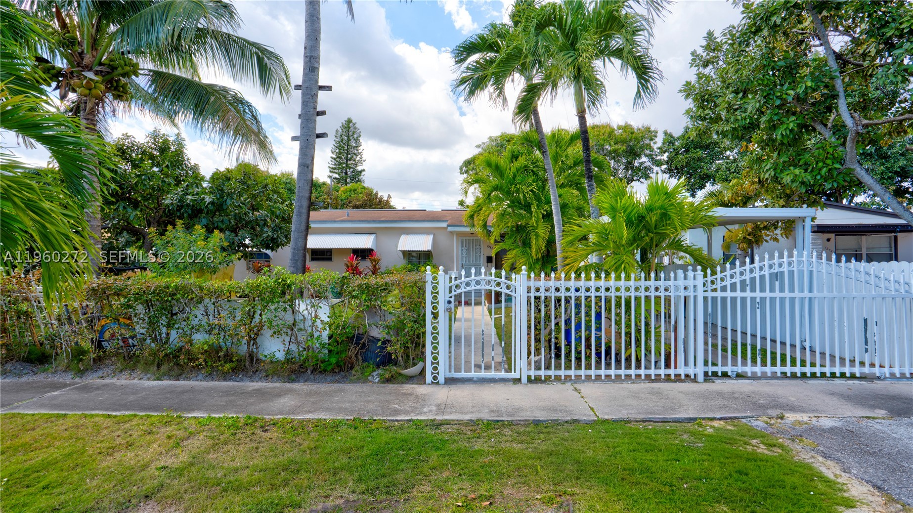 North Miami Beach photo 2