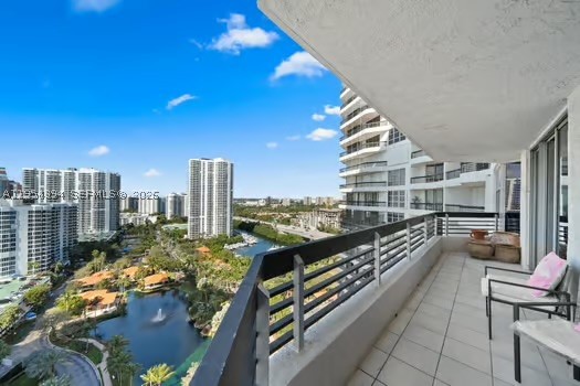 Aventura photo 4