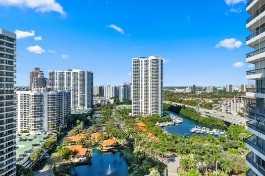 Aventura photo 5