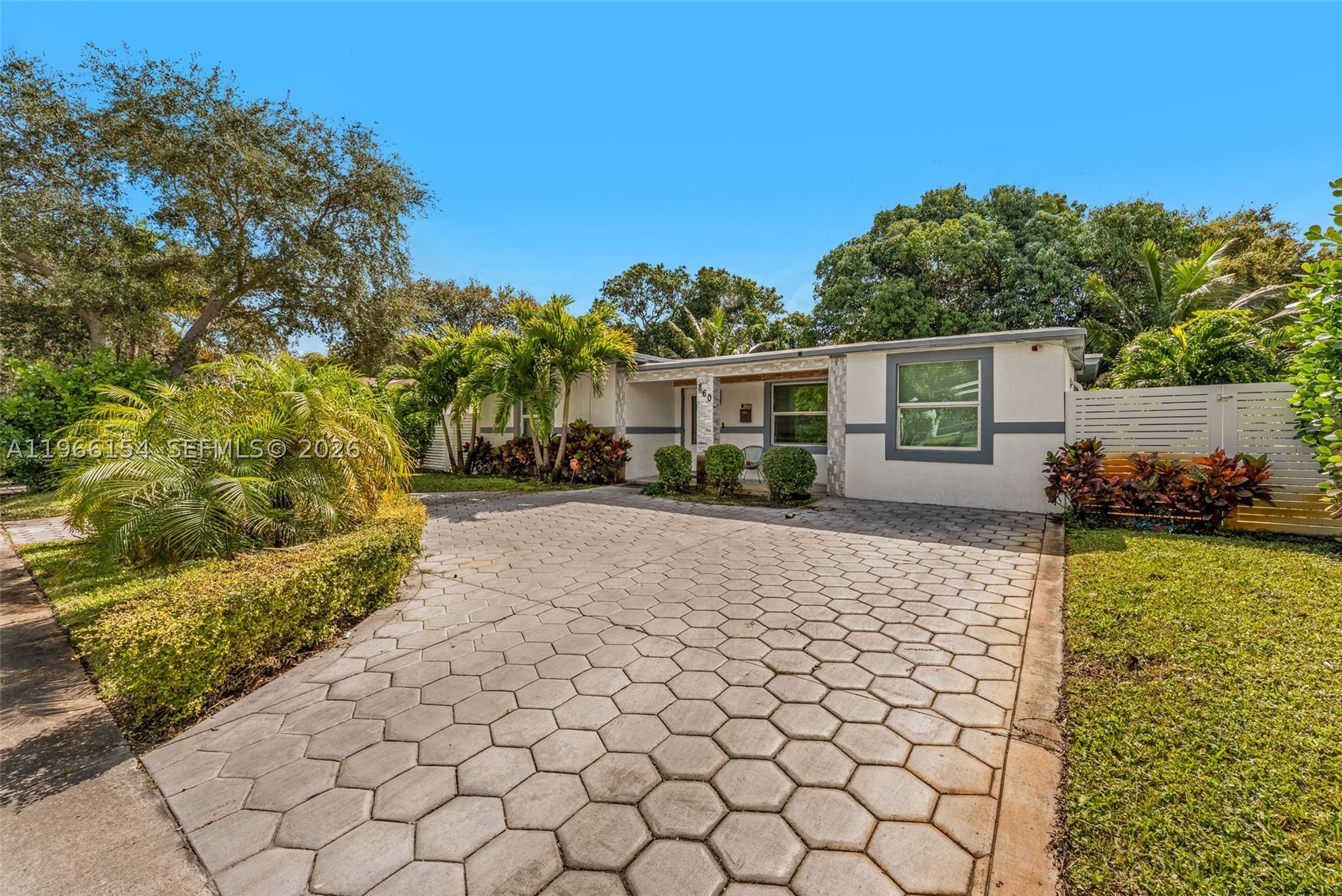 North Miami photo 3