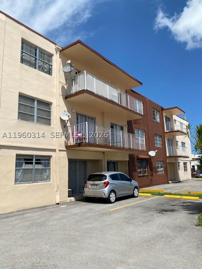 North Miami photo 1