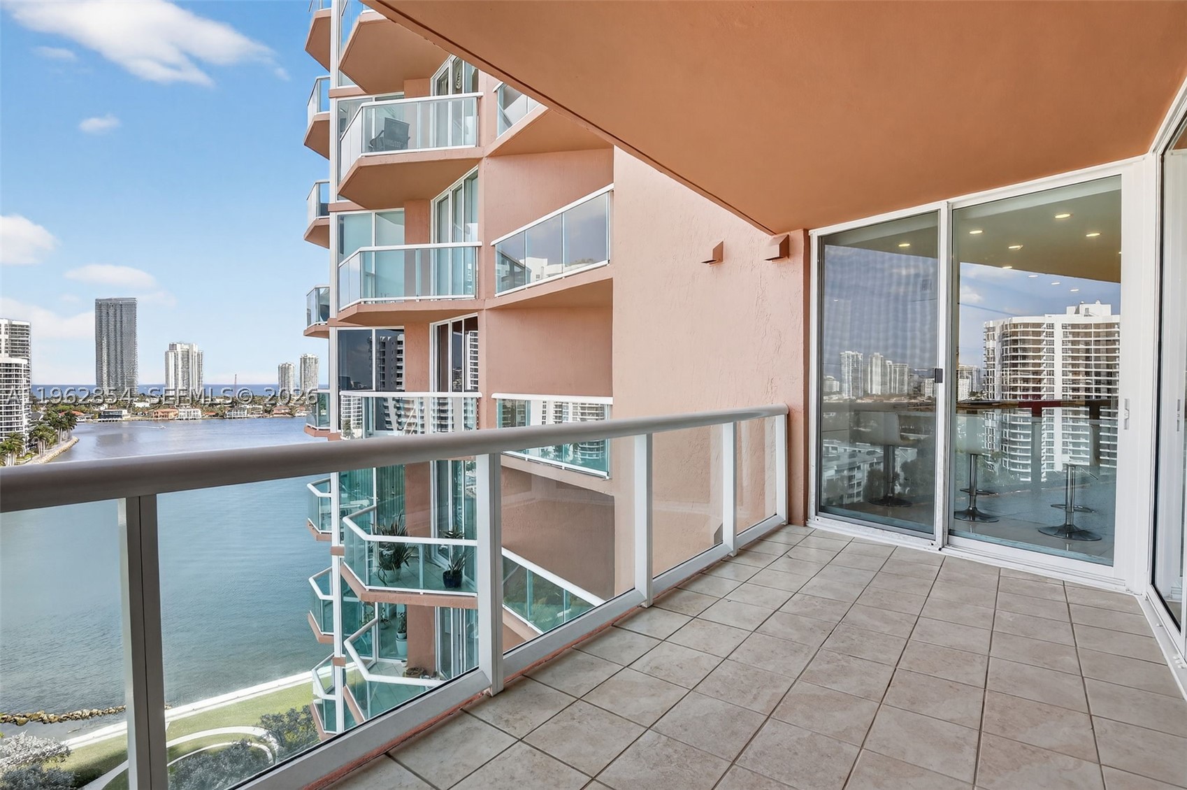 Aventura photo 4