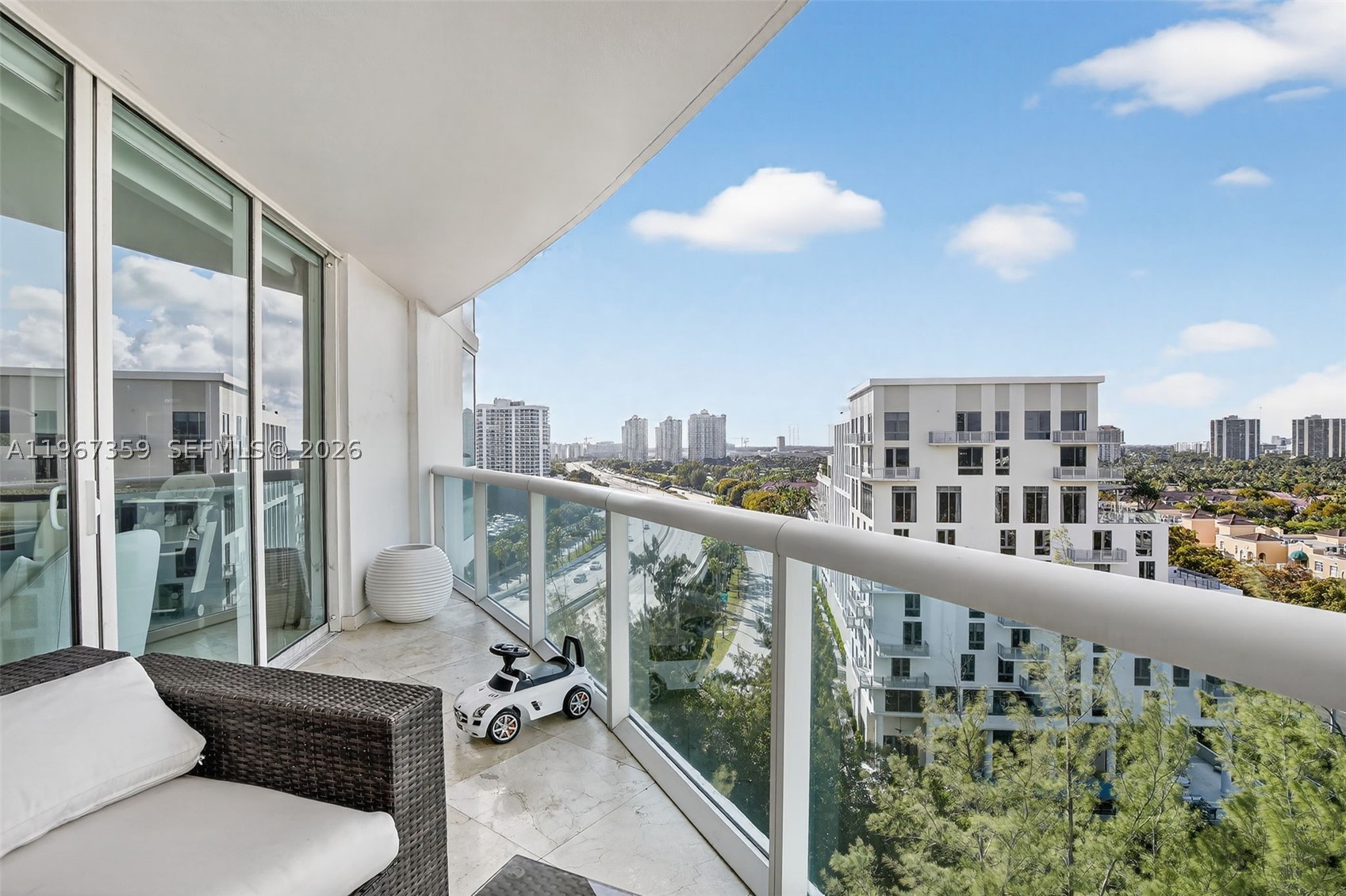 Aventura photo 2